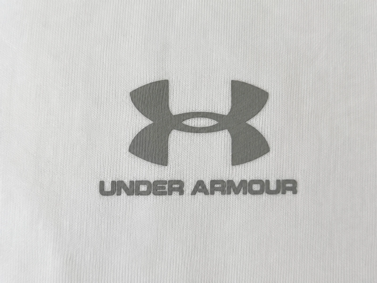 T-shirt Under Armour blanc – Taille M – Excellent état – photo 4